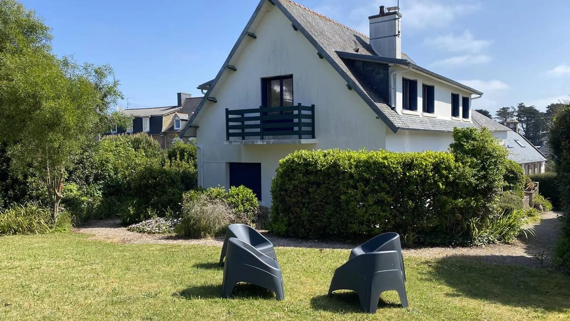 Bel Appartement Renove Avec Vue Mer A Tregastel, Proche Plage - Fr-1-368-462 0*,  Franciaország