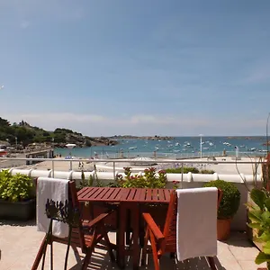 Hotel - Restaurant - Salon De Thé Le Beauséjour, Trégastel
